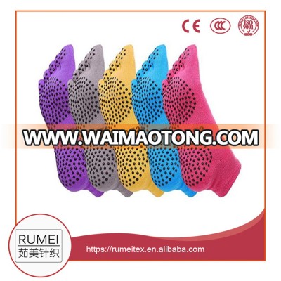 Wholesale PVC anti slip Women yoga socks with grips